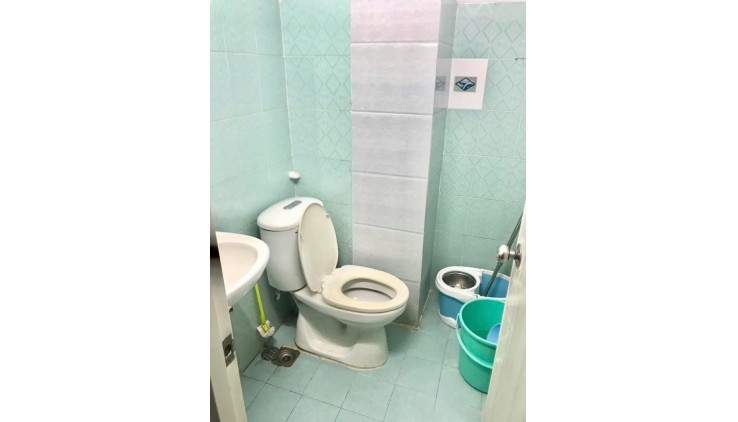 Bán Nhà Phan Xích Long 4x9, 3 tầng 6 PN, Giáp Q1 Chỉ Nhỉnh 5 Tỉ